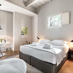 Apartment Palagio Dei Corbinelli Relax, Florenz